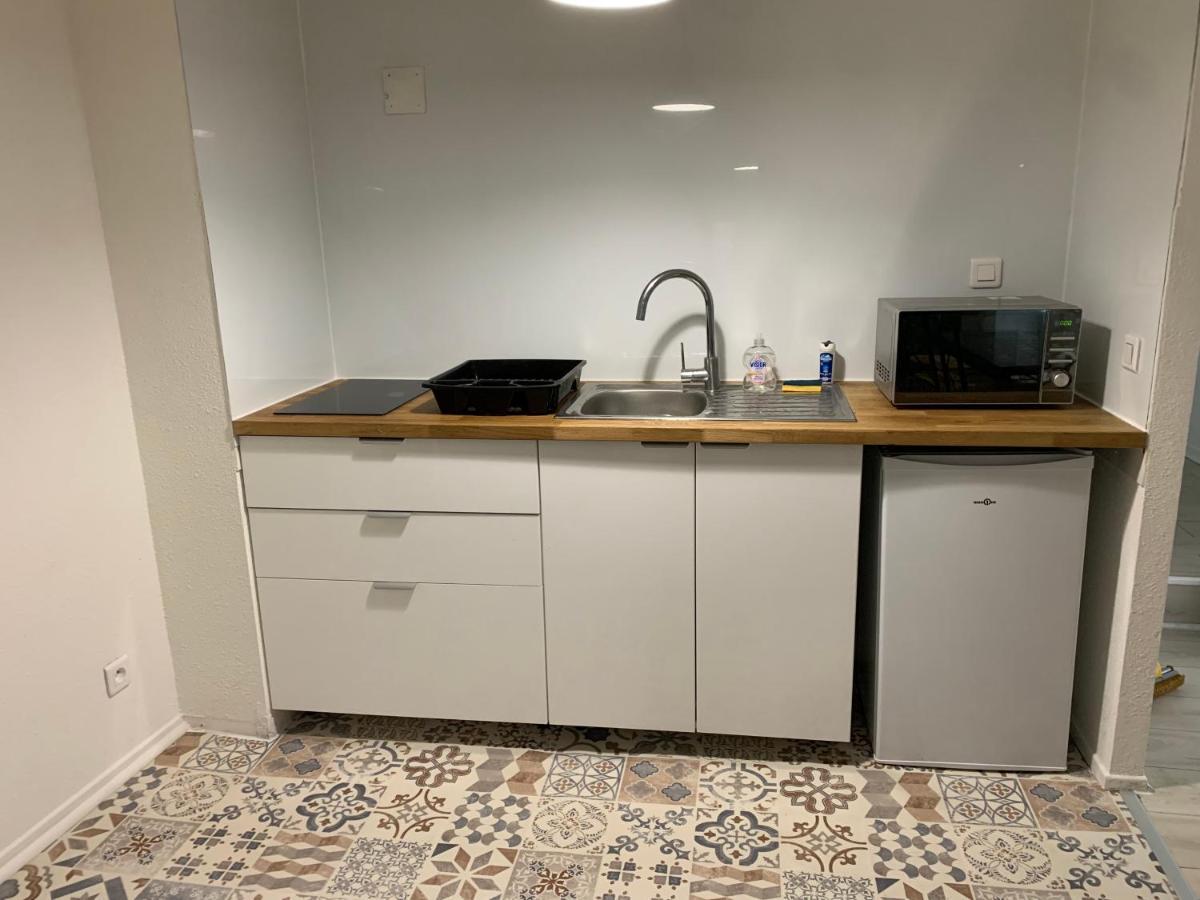 Appartement 2Eme Etage 42M2 Hyper Centre Ville / Parking Gratuit Riom Esterno foto